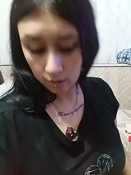 Beautiful_Lady90 - SHHH I'M HIDING IN MY LIVING ROOM 🤭🤫