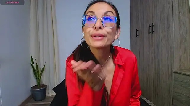 Swetisabella01 - OPEN ASS WITH BOTH HANDS🥵