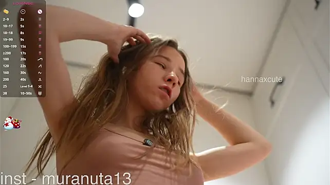 Tinykisa - Flash tits (next pussyplay)