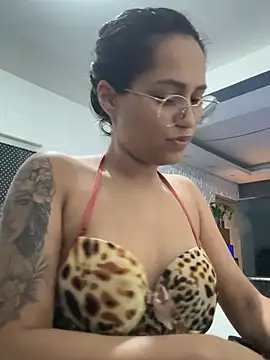 Saffadinhaa - Take off my pants