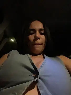 Naatalia - Show pussy in car