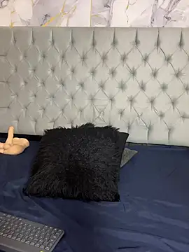 Nicole_Rouss_ - Spank my ass in doggy and twerking