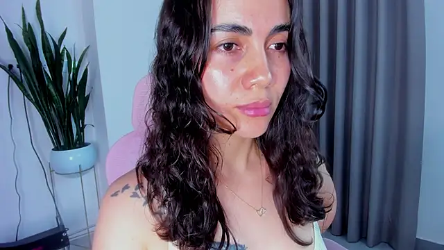 Sara_ospina22 - MAKE ME WET 💦