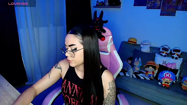 Nicorobinn - Oil ass hard spanks+fingers in my ass