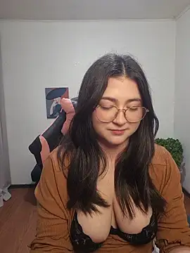 Valentinauwu - Fuera ropa