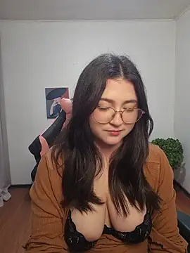 Valentinauwu - Fuera ropa