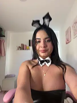 Jenn_Layton - DOBLE PENETRACIÓN 🎃🐰🥕🐰🎃🎃🥕