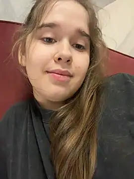 HornyGirlH - DOMI TOY ON PUSSY