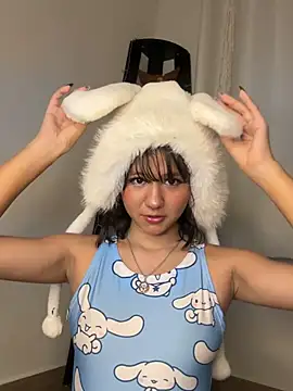 Ivi_sunny - On your knees and lick my dick 🔥
