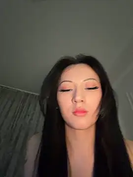 Wwasian - DILDO INSIDE