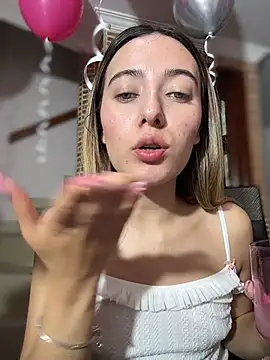 Kloe__t18 - CHANGING AND PUTTING ON UNDERWEAR