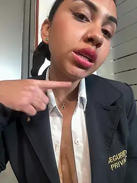Jade_chers - LUSH 1 MIN + Suck Dildo in Public🍆