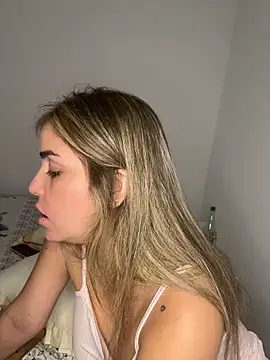 ManuelaNovoa24 - comprar otro dildo