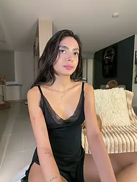 ZaraLuuv - naked me