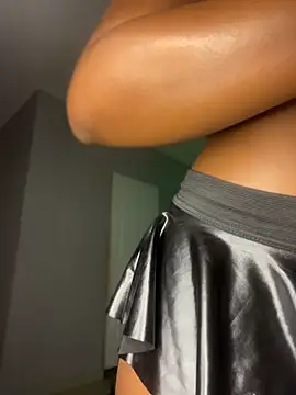 SP1CY_MOMMY - Last tipper get 🎁