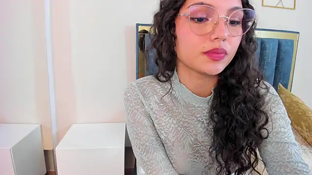 Daliluu - MASSAGE ON MY TITS + ICE ON MY NIPPLE