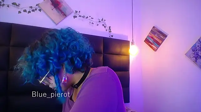 Blue_pierot - HOT DANCE NAKED