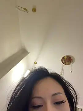Wwasian - DILDO INSIDE