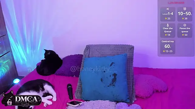 Honeykitty__ - full naked and play with my pussy
