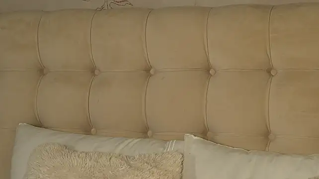 CarolinePrescott - control my toy 5 mins