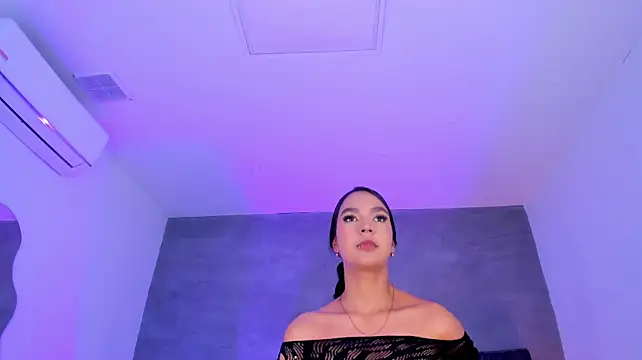 Aisha_h_ - FINGERING ASSHOLE