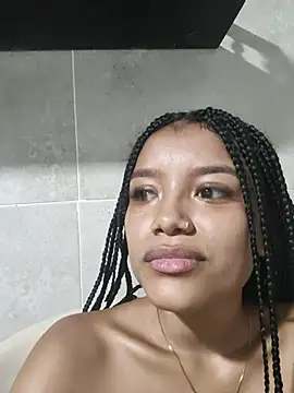 Natalia-Aurora - open pussy in closeup 🥵
