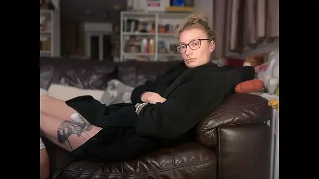 Harleyblair - pants off