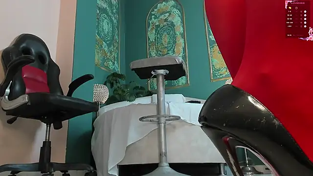 Sara_Gomez - spanking ass hard x5