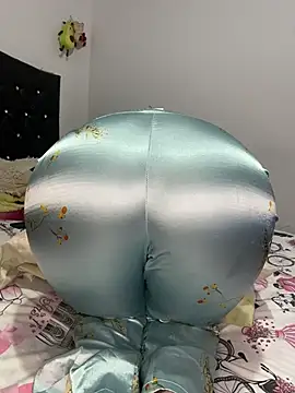 Hadhapuff - dildo in ass + farts