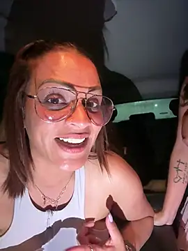 Jessysammy - Show strangers public two girls crazy