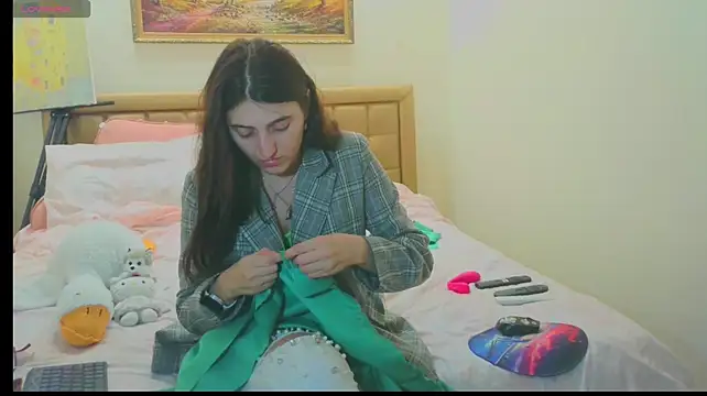 Iren - show tits