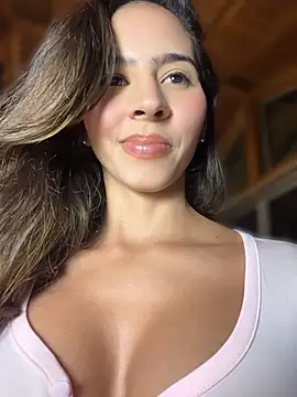 RouseColins - What a cute lady