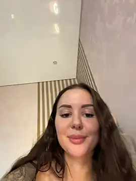 Alina_Vibe_Me - squirt in cup and drink it