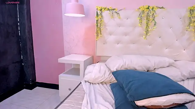 ScarlettBlaair - show tits more saliva
