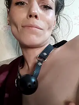 Angie_meow - Doggy masturbating spread ass