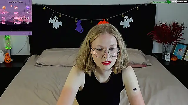 CatmintLush - Get naked