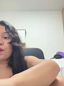 Pretty_Isadora - Silencio, personas cerca