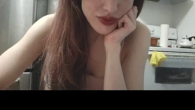 Laetitia_xo - boobs tease