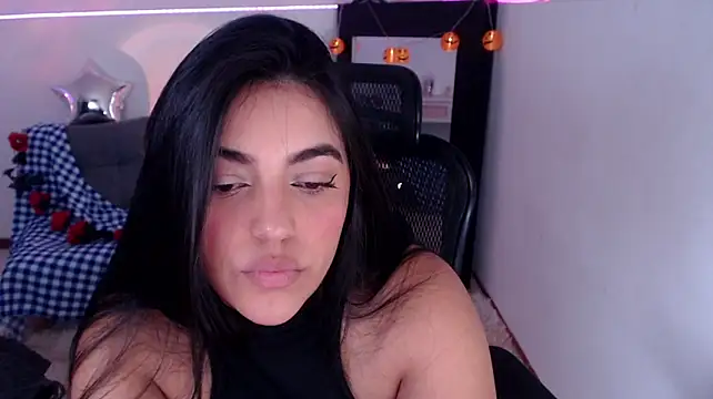 Xambar_22x - spit on her breasts and spank her x5