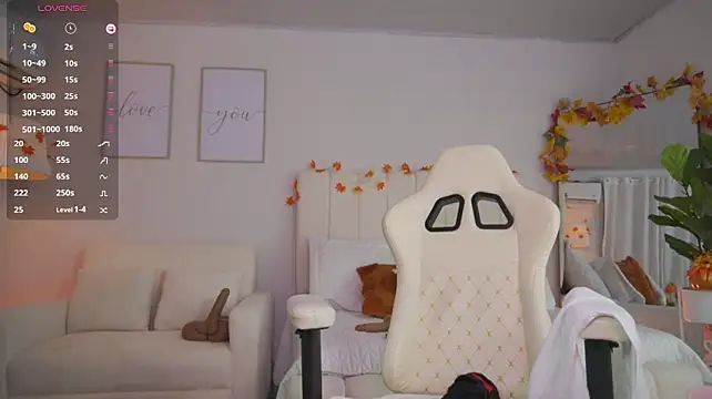 Cristall_Bunny - BIG SHOW SQUIRT