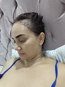Amanda39 - Toy control for 10 minutes