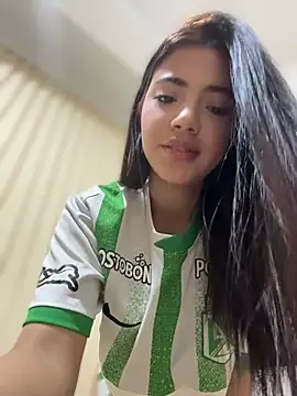 GoodGirlGoneBack - I'M SICK, BUT I MISSED YOU ALL 😭😭