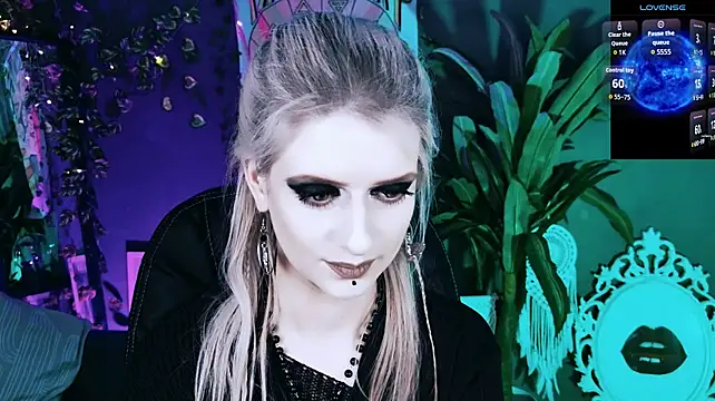 Noah_ElmerX - Help a lady seduce you topless & play wi
