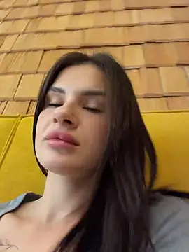 MiraReach - Pussy massage in cafe 👅👅