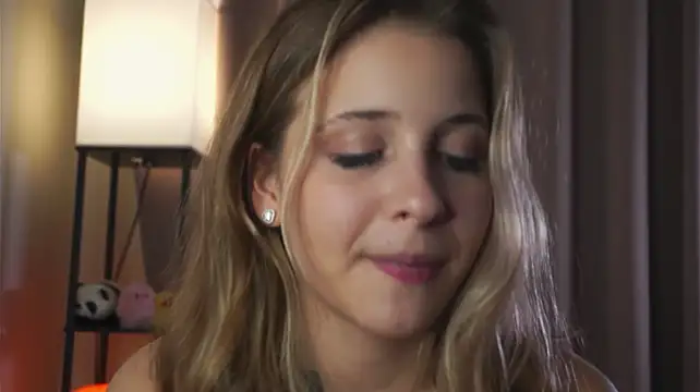 LoveSeekins - take off my top + tit massage