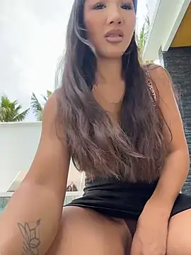 Lean_lie8 - 🍒Tits out in Mens Toilet 3min RISKY🥵