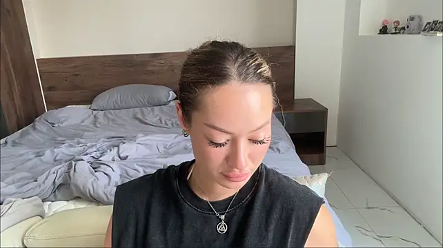 AngelynFusi - Slap my ass