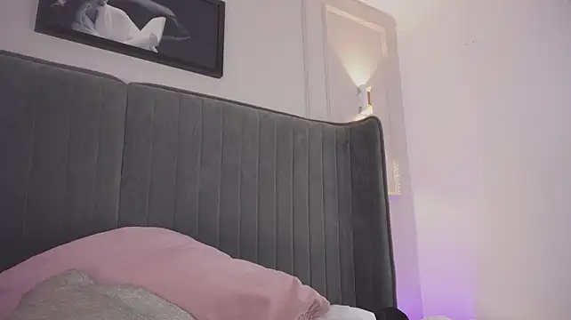 _cherrysnow - 🦇ingering pussy close up 🦇