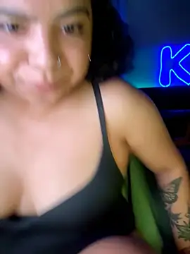 Kimmiakiss22 - Add/Connect Domi