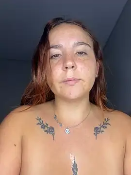 BrunaMendees - DILDO NO CUZINHO POSIÇÃO FRANGO ASSADO